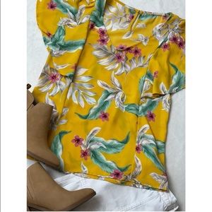 Promesa Short Sleeve Floral Top